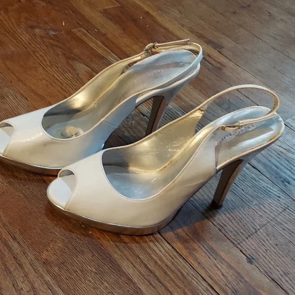 M&M 4 for $12 Shoes - Picture 2 of 8